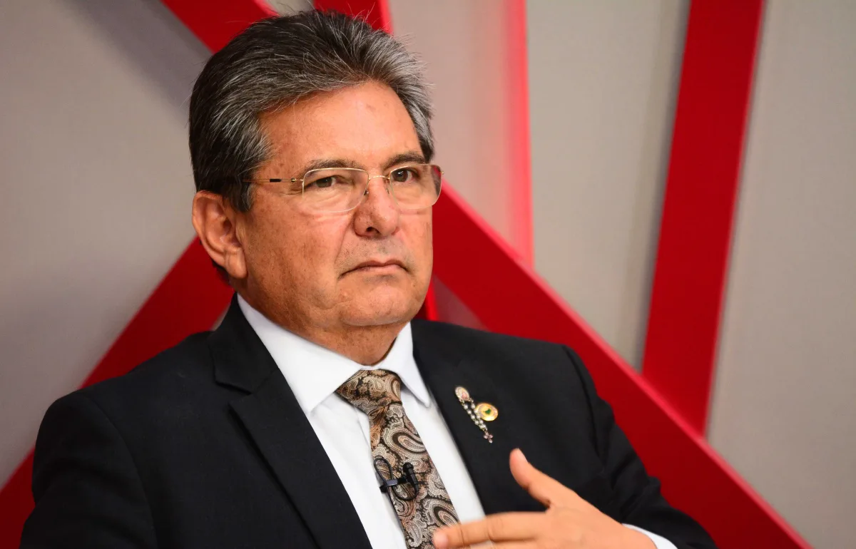 Adriano Galdino anuncia “recesso branco” na ALPB, para aguardar que impasse da LDO seja julgado pelo STF