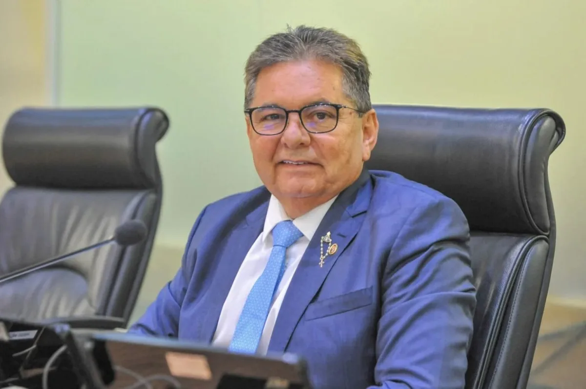 Adriano Galdino defende cautela sobre escolha de vice