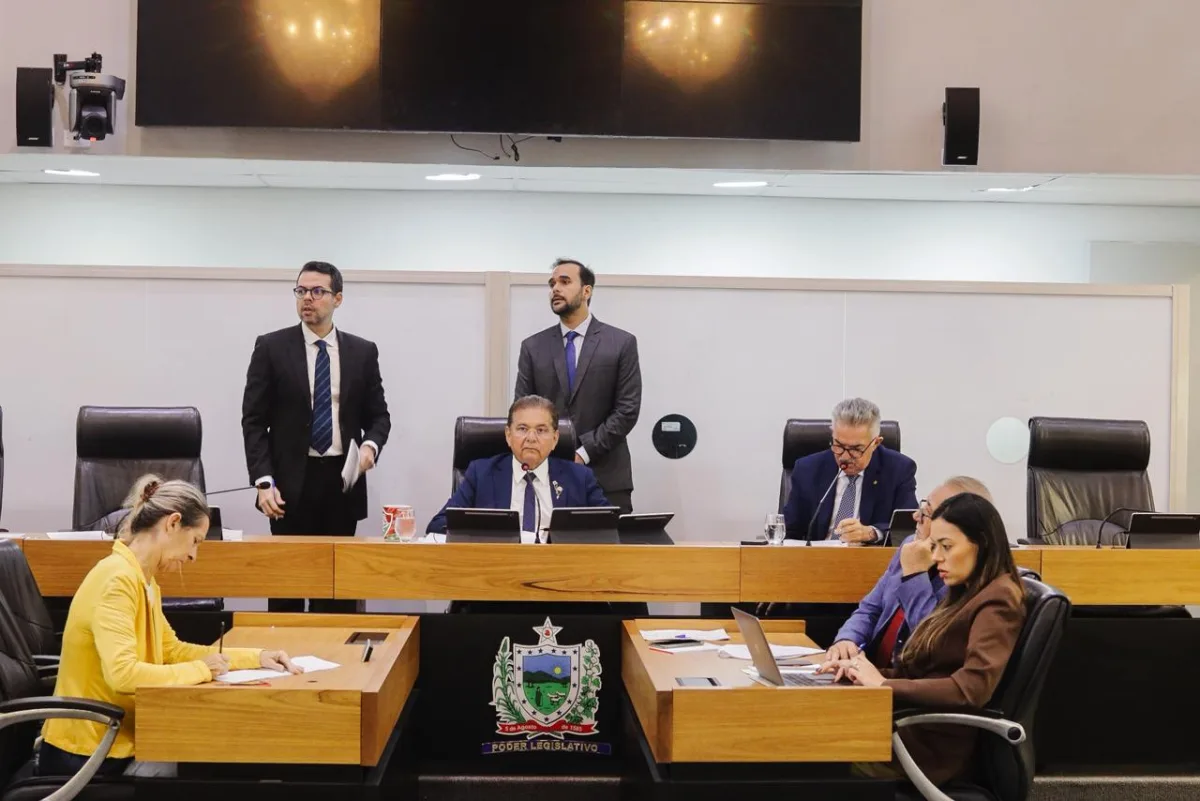 ALPB concede Medalha Epitácio Pessoa ao deputado Wilson Santiago