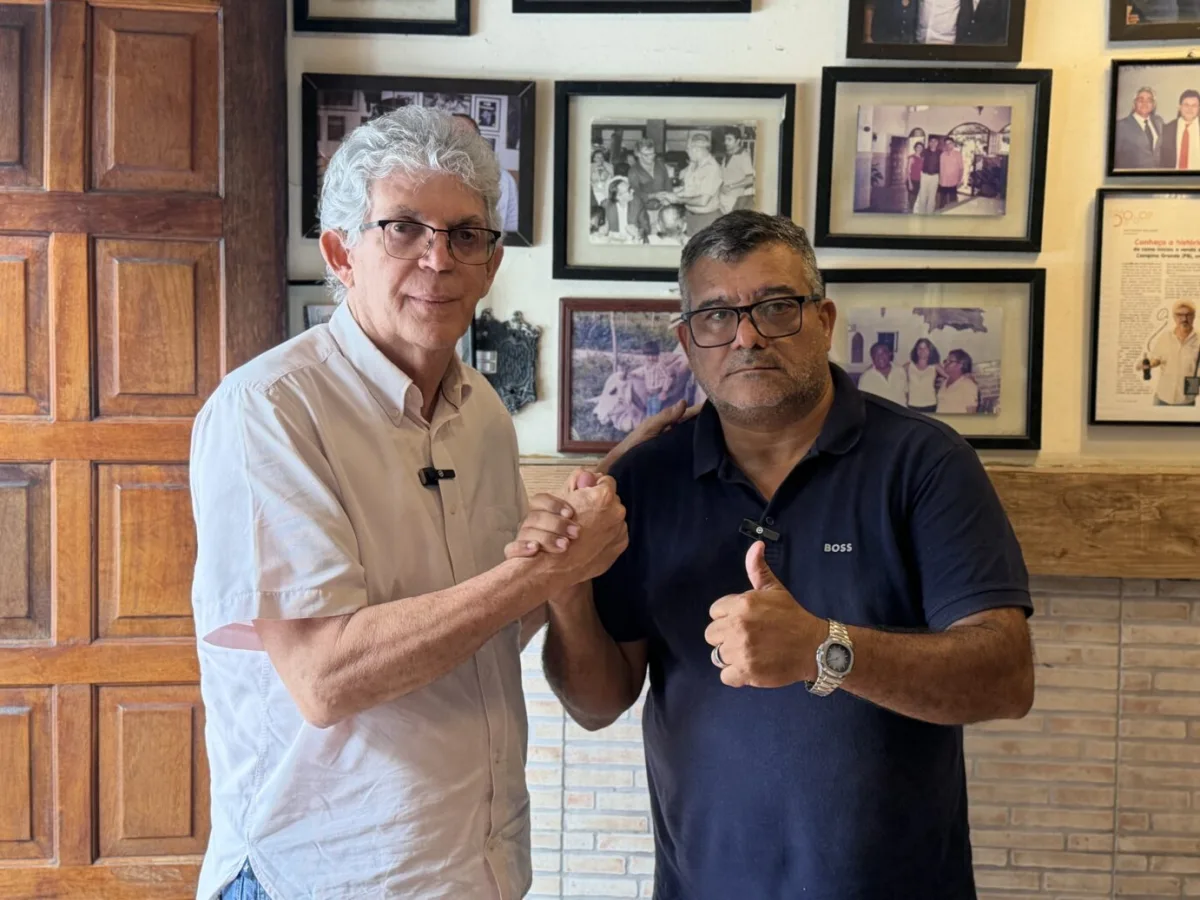 APOIO: Presidente do SINDCAPTA, Carlinhos do Alternativo desiste de candidatura pelo PSB e anuncia apoio a Ricardo Coutinho