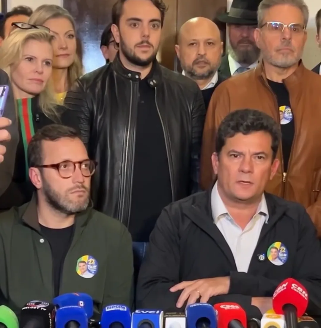 "Aposentar o Lula": Moro defende união da direita em apoio a Flávio Bolsonaro