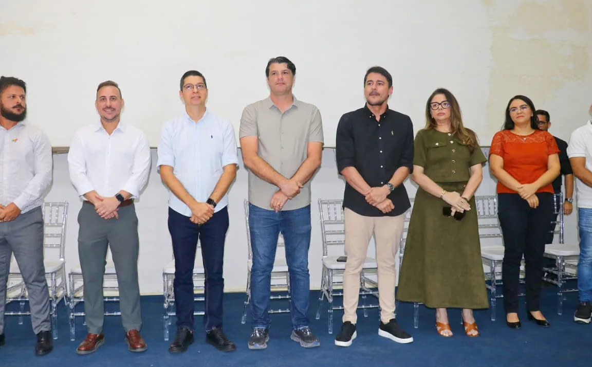 Assistência à população: Leo Bezerra convoca 69 novos Agentes Comunitários e de Combate a Endemias aprovados no último concurso da Saúde