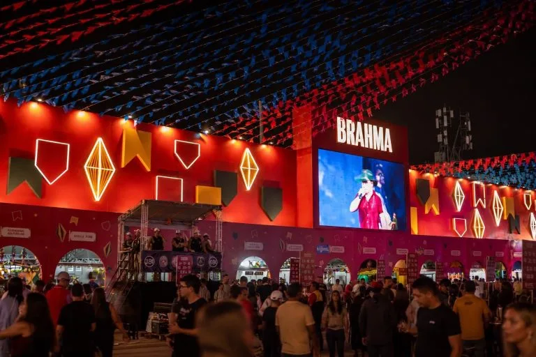 Brahma transmitirá jogos do Brasil em Campina Grande, unindo duas paixões nacionais: o futebol e o São João