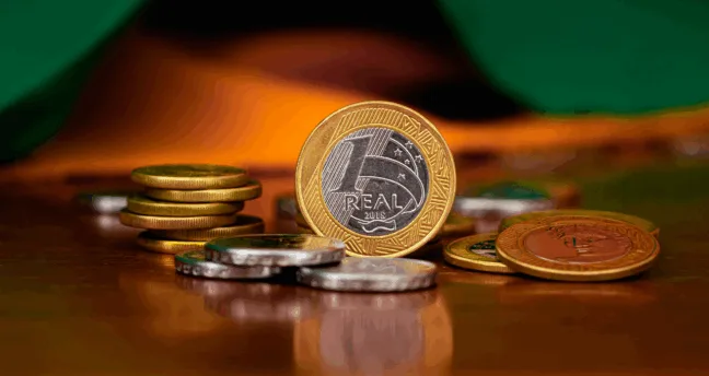 BTG estima impacto fiscal de R$ 55,8 bilhões em 2027 com Bolsa Família, fim das bets e Desenrola