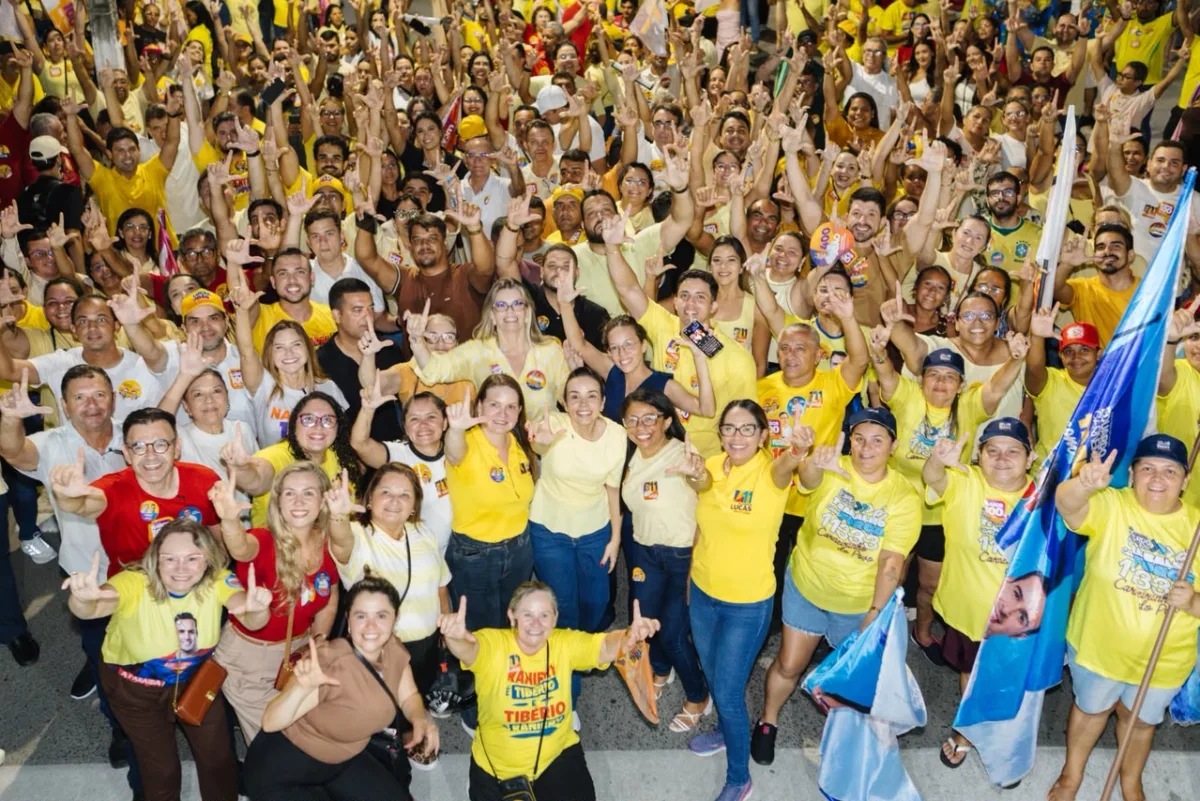 Camila Mariz comanda caminhada em Guarabira e destaca força do protagonismo feminino na campanha