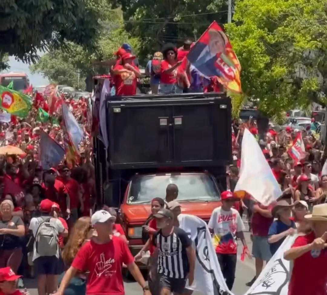 Centro de Campina Grande é tomado por apoiadores na reta final para o 2° turno!