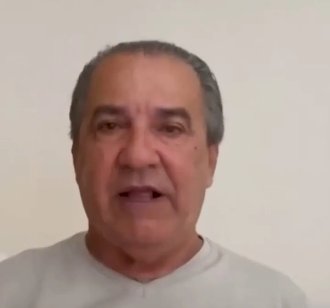 'Chamar a família Bolsonaro de jumentos é uma ofensa ao animal'
