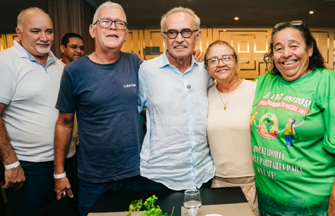 Cícero se reúne com agentes de saúde e de combate à endemias de 30 municípios, recebe apoio e reforça compromisso com categoria