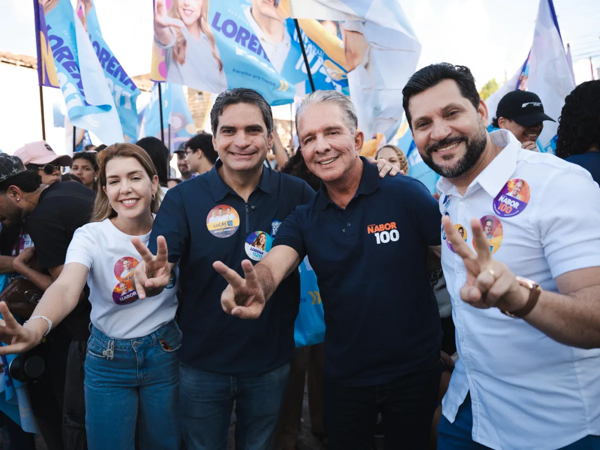 De bairro em bairro, Nabor leva campanha às ruas de Campina Grande e encerra agenda em plenária