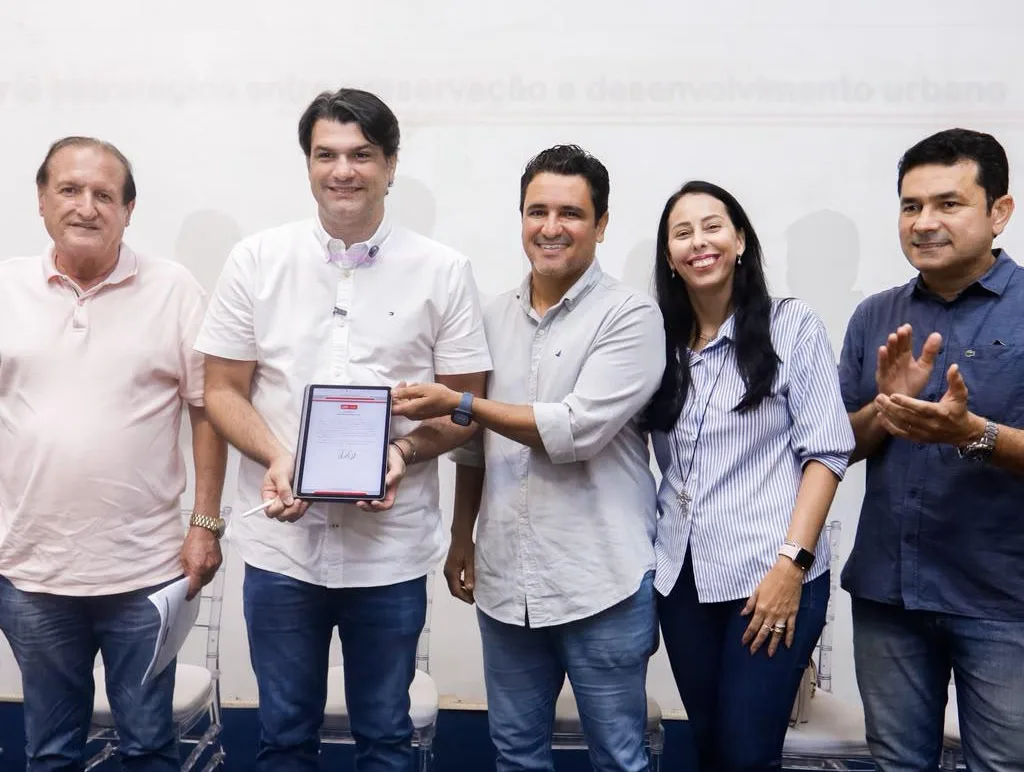 Desenvolvimento Leo Bezerra regulamenta lei que alia preservação do patrimônio e crescimento urbano