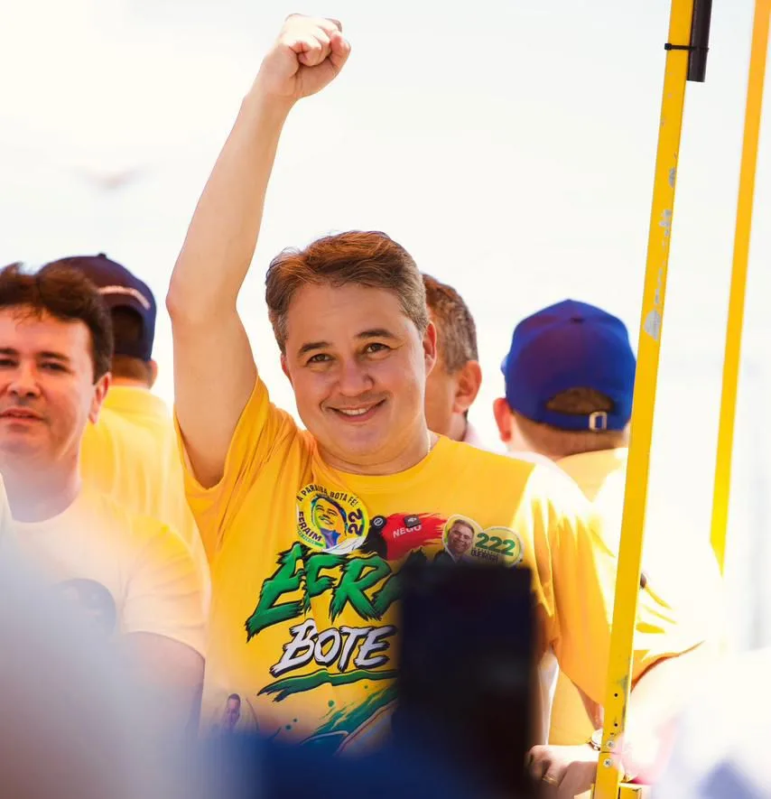 Efraim reúne multidão na primeira carreata do Vale do Piancó e afirma: “O interior quer mudança”