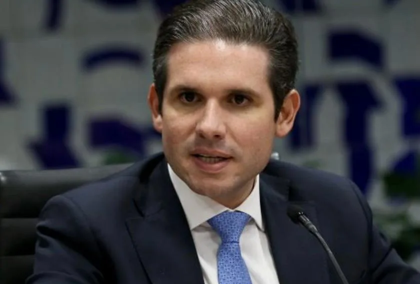 Em artigo no O Globo, Hugo Motta defende industrialização dos minerais críticos e nova posição estratégica do Brasil no mundo