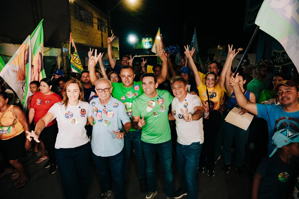 Em Campina, Cícero garante escola estadual e UPA para o Aluízio Campos ao lado de Romero e arrasta multidão no Mutirão com Dr. Jhony