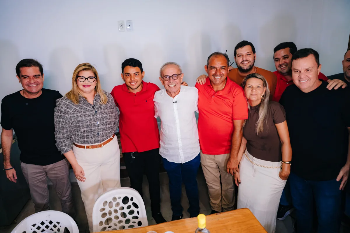 Em Capim, Cícero participa da Festa de Sant'Ana e se compromete com recuperação da malha viária na região