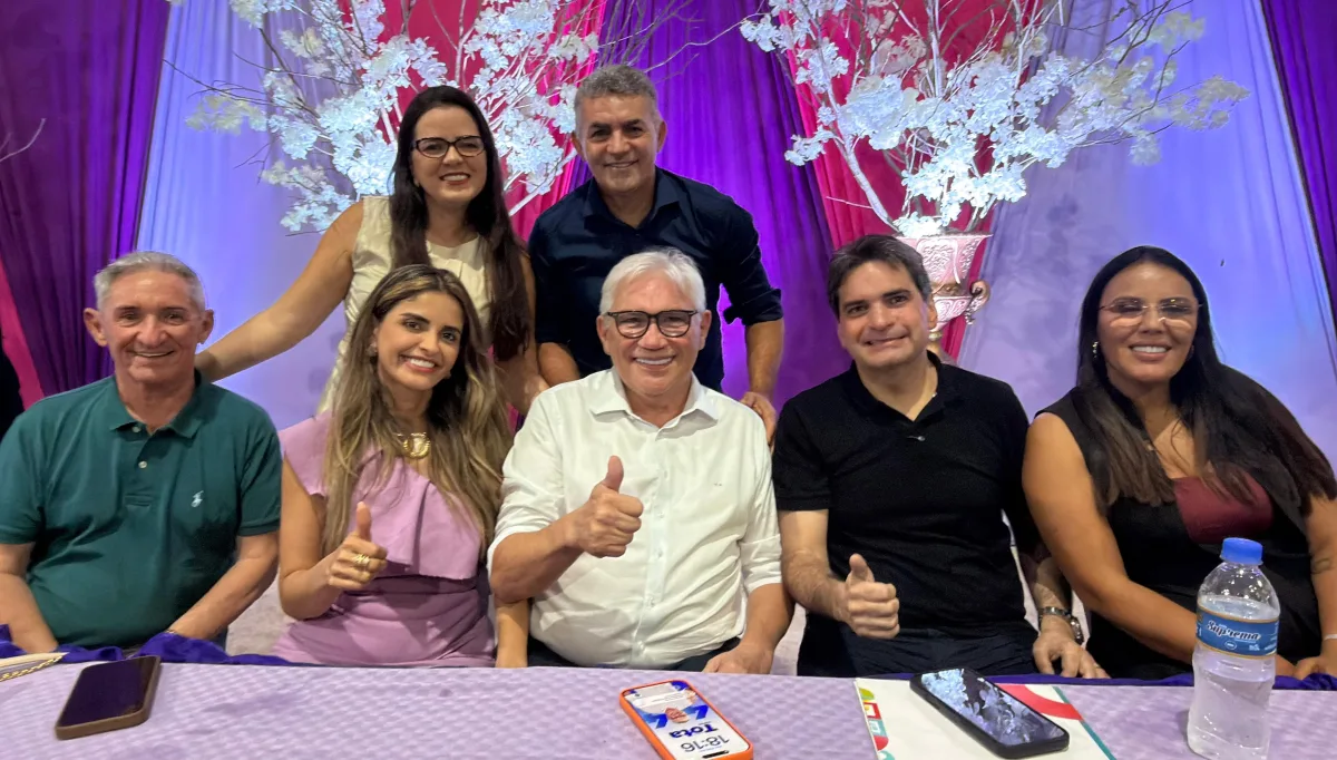 Em Cumaru, Murilo Galdino participa de homenagem ao Dia das Mães ao lado do prefeito Tota Guedes