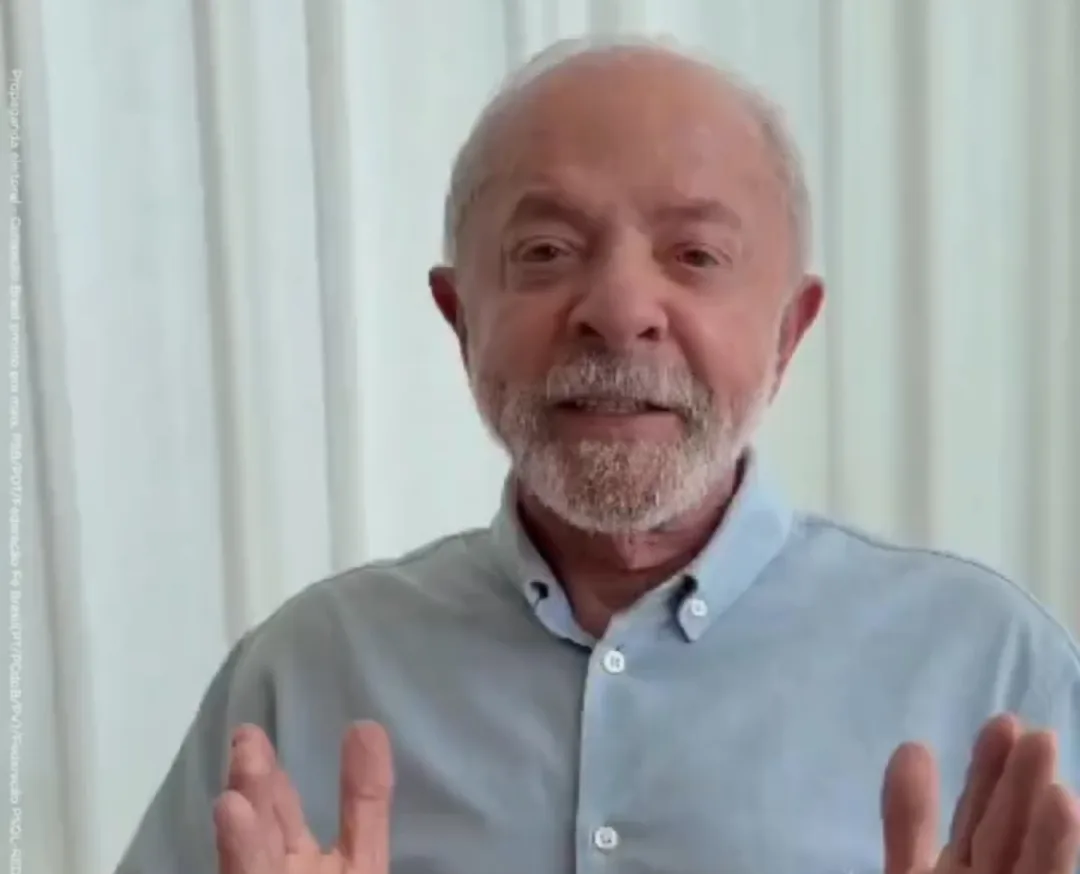 Em vídeo, Lula não fala de lobista e pede militância maior que exército chinês