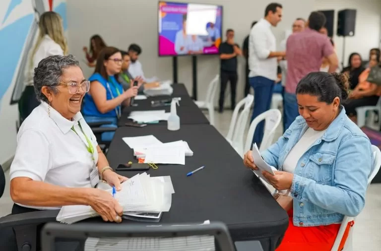 Empreender PB entrega motocicletas e assina contratos com mais de R$ 1,2 milhão em crédito