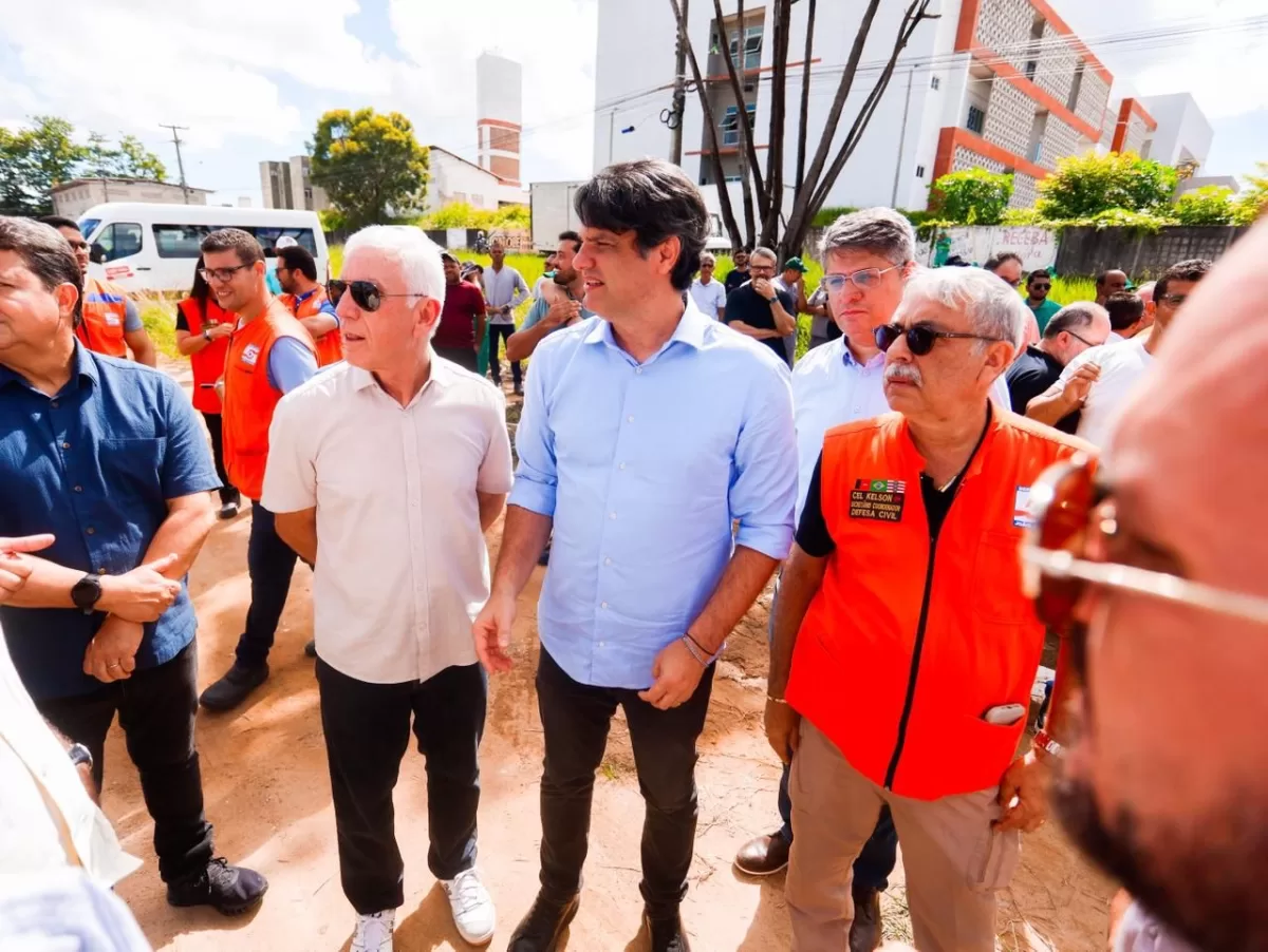 Força-tarefa Leo Bezerra inicia operação com mais de 30 máquinas e intensifica zeladoria em João Pessoa   