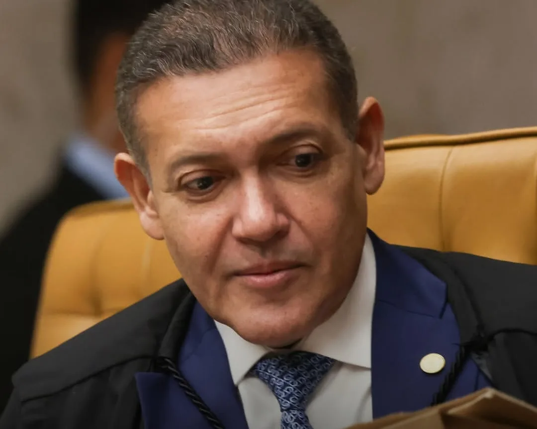 Gilmar chama Kassio de 'imperador', e ministros veem risco de Dino afastar presidente do TSE de ações