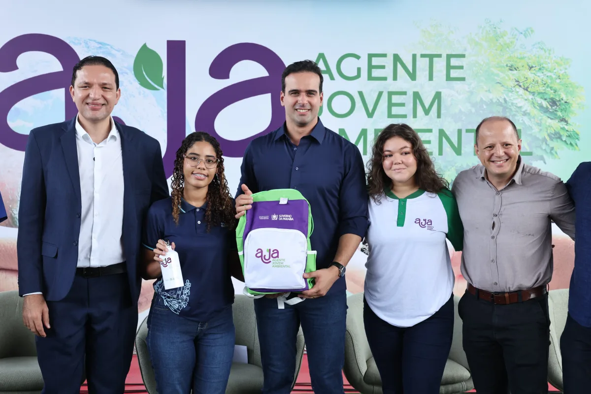 Governador Lucas Ribeiro inicia entrega de kits do Agente Jovem Ambiental para 4 mil estudantes em 2026