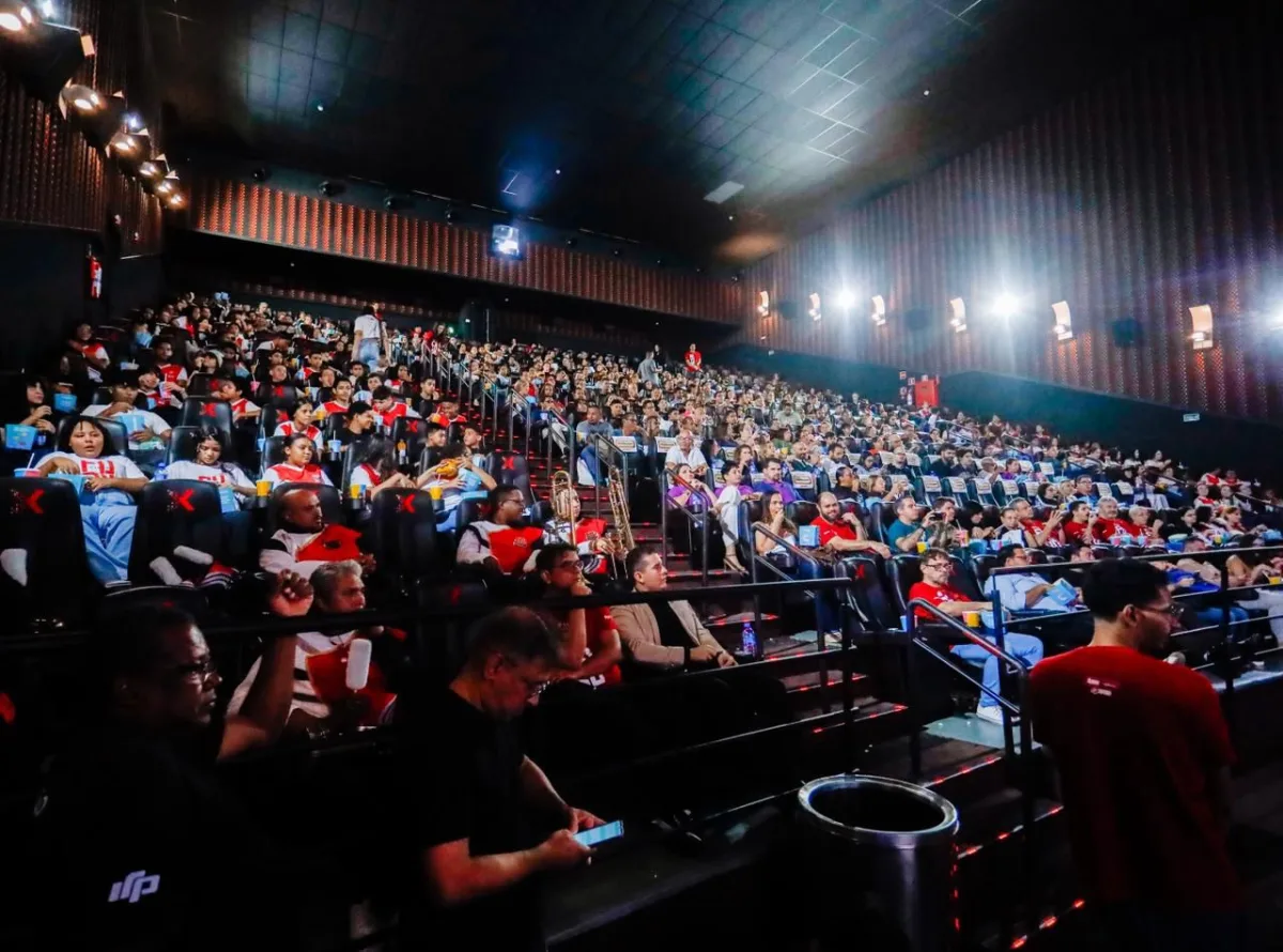 "Iniciativa do Futuro" Leo Bezerra abre programação dos clubes escolares e reforça incentivo à permanência escolar