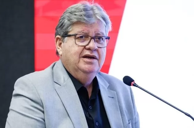 João Azevêdo anuncia datas de pagamento dos servidores; confira