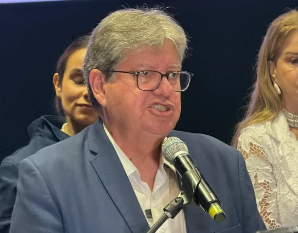 João Azevêdo presta contas das ações na Saúde de sua gestão; veja discurso