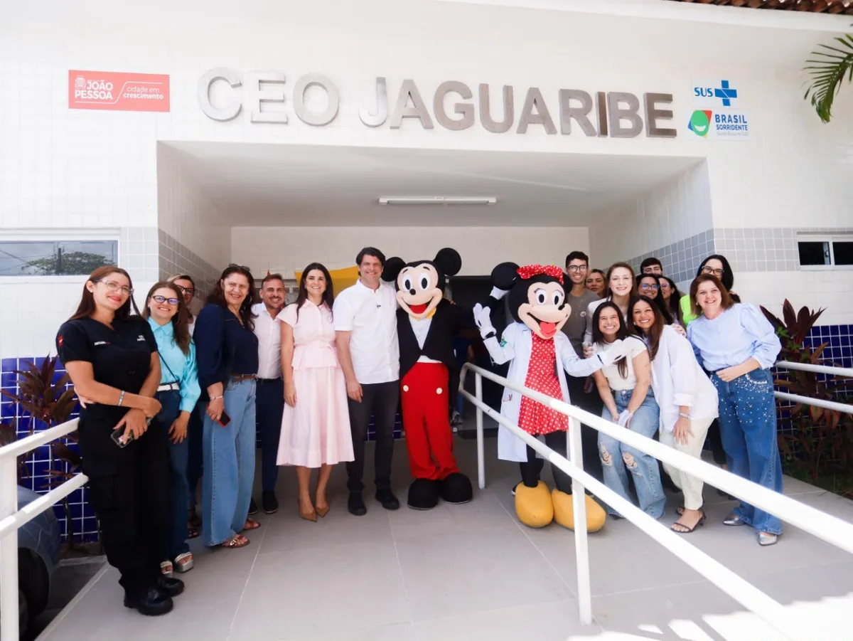 Julho Neon: Leo Bezerra incentiva prevenção e destaca atendimento especializado nos Centros de Odontologia de João Pessoa