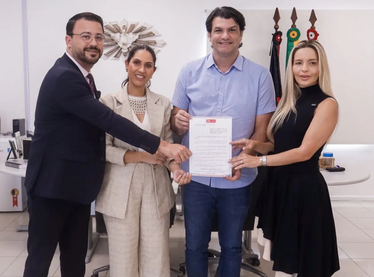 Leo Bezerra assina doação de terreno para nova sede do Ministério Público do Trabalho