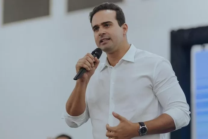 Lucas Ribeiro e ministro abrem feira