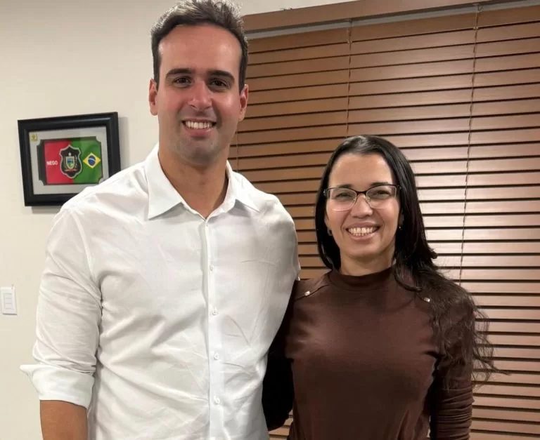 Lucas Ribeiro nomeia indicada do PT para Secretaria de Desenvolvimento Humano