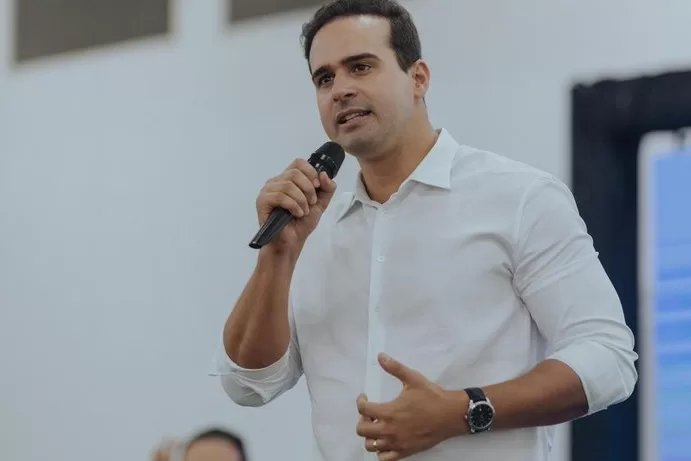 Lucas Azevedo