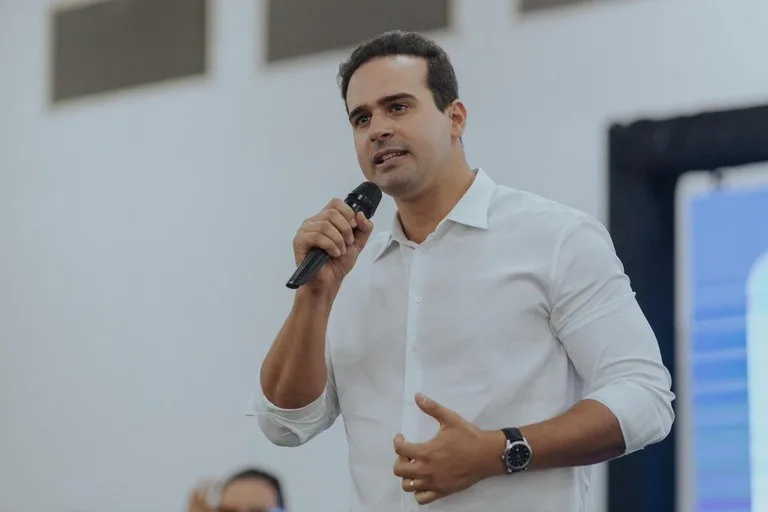 Lucas Ribeiro visita e entrega obras nesta sexta e preside audiência do ODE
