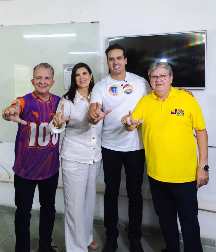 Lucas vota em Campina Grande e destaca campanha propositiva e unidade da chapa