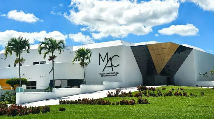 MAC abre nova turma de curso de História da Arte após alta procura