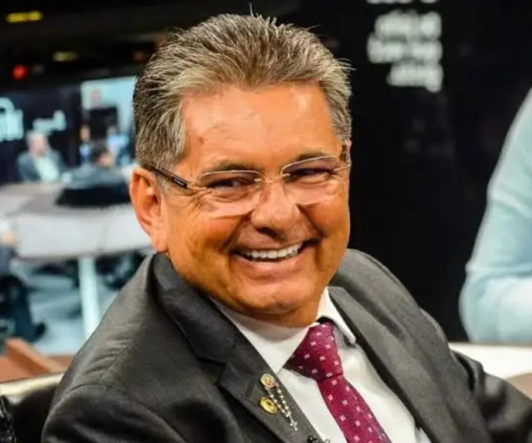 Mídia estadual aponta Adriano Galdino como fiel da balança nas eleições da Paraíba