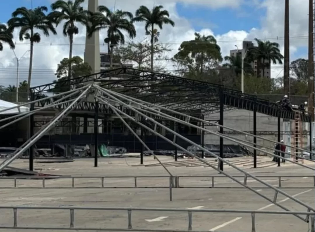 Montagem de estrutura do São João 2026 de Campina Grande tem início no Parque do Povo