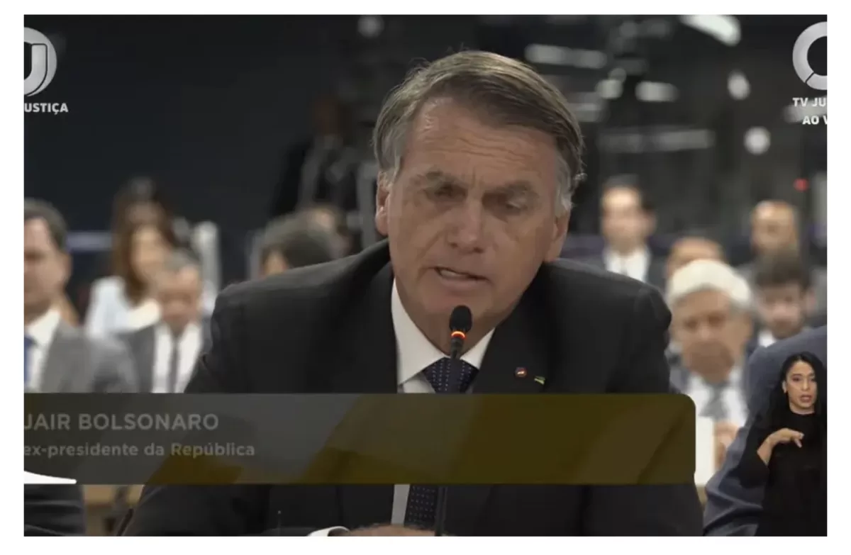 Moraes libera prisão domiciliar de Jair Bolsonaro