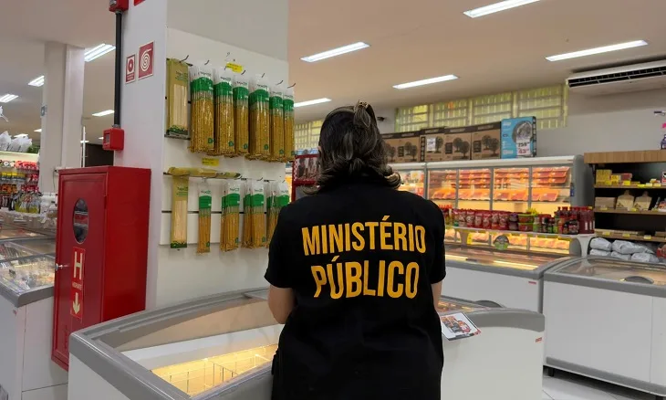 MP-Procon autua dois supermercados durante fiscalização em Santa Luzia