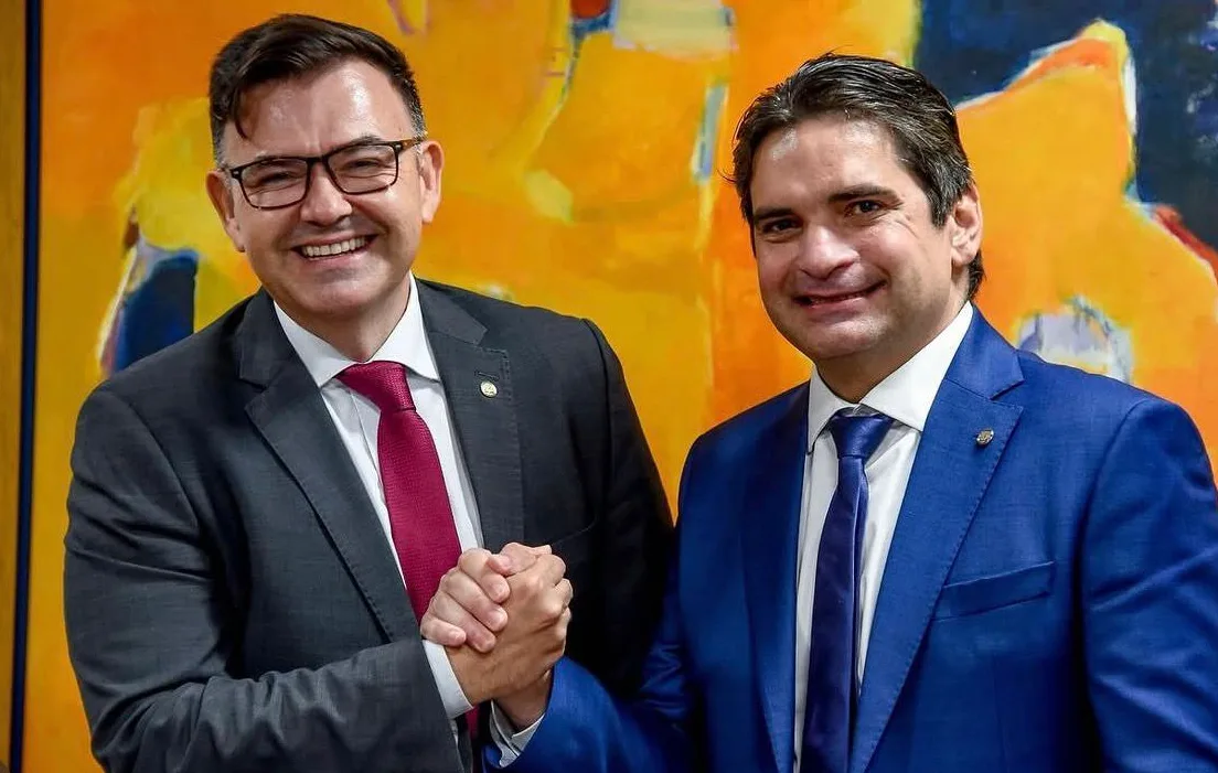 Murilo Galdino anuncia licença e celebra chegada de Raniery Paulino à Câmara Federal