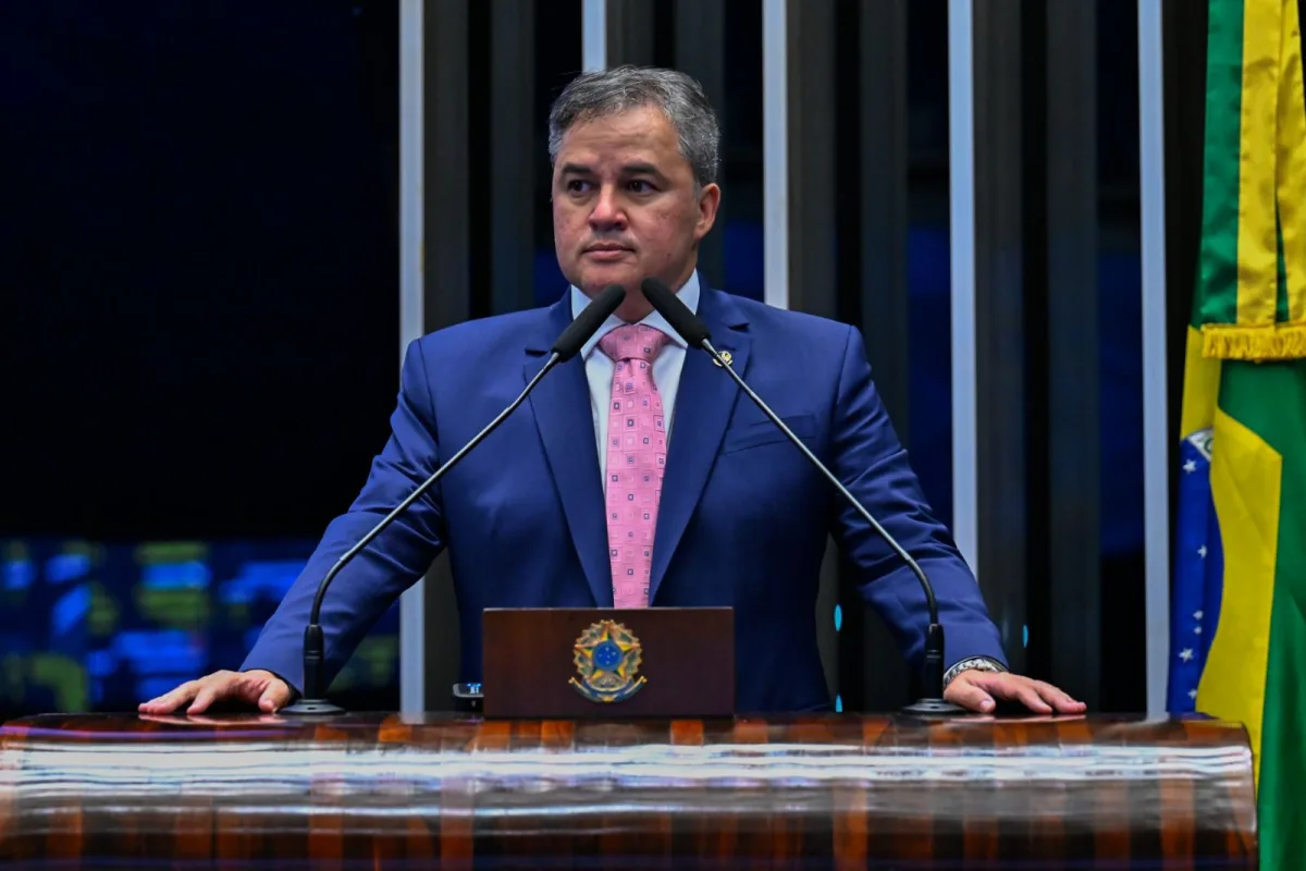 Efraim cobra transparência sobre leilão da Cagepa