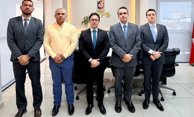 Prefeito de Cabedelo busca orientação do MPPB para ampliar transparência e eficiência na gestão