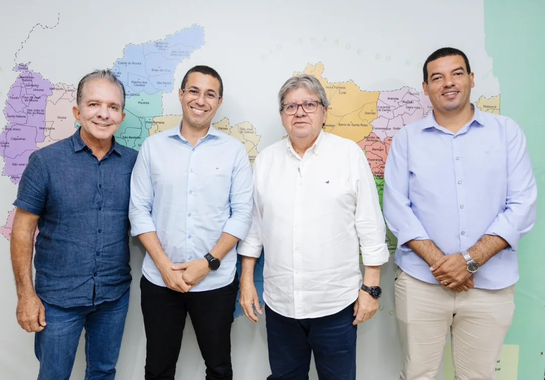 Prefeitos reafirmam apoio a João Azevêdo e Nabor Wanderley durante reuniões na Capital