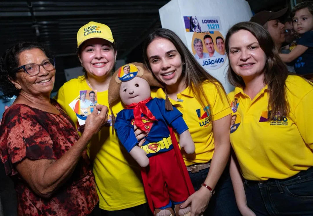 Primeira-dama Camila Mariz lidera caminhada e destaca avanços e parcerias em ato no bairro Treze de Maio