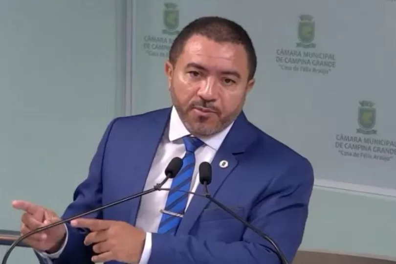 Projeto de Alexandre do Sindicato proíbe escolas de exigirem vestimentas contrárias à fé de estudantes