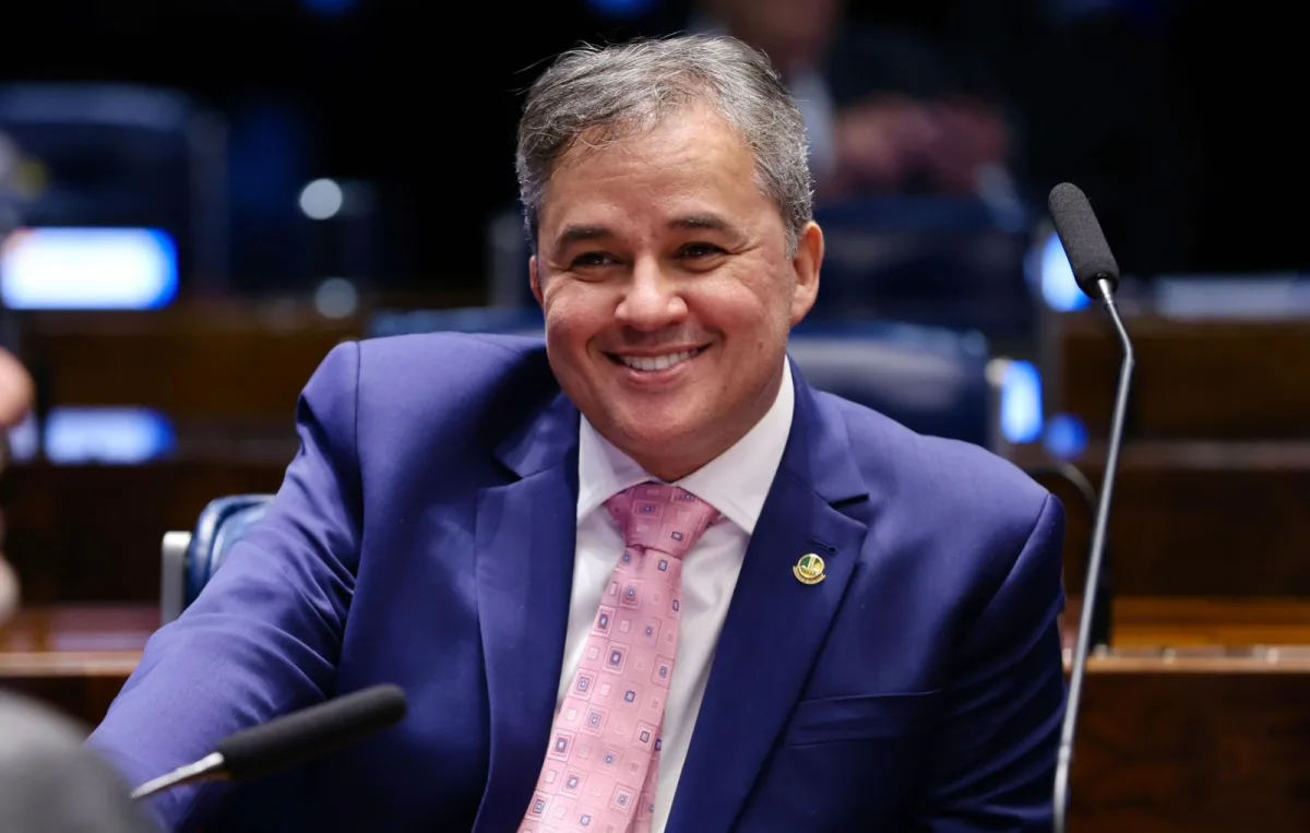 "Ranking dos Políticos divulga o TOP 10 do Congresso Nacional e Efraim é Melhor Senador da Legislatura"