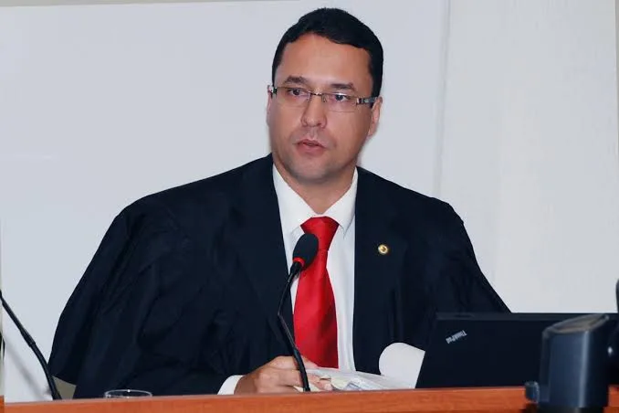 Rodrigo Marques toma posse no TRE-PB em solenidade prestigiada por autoridades