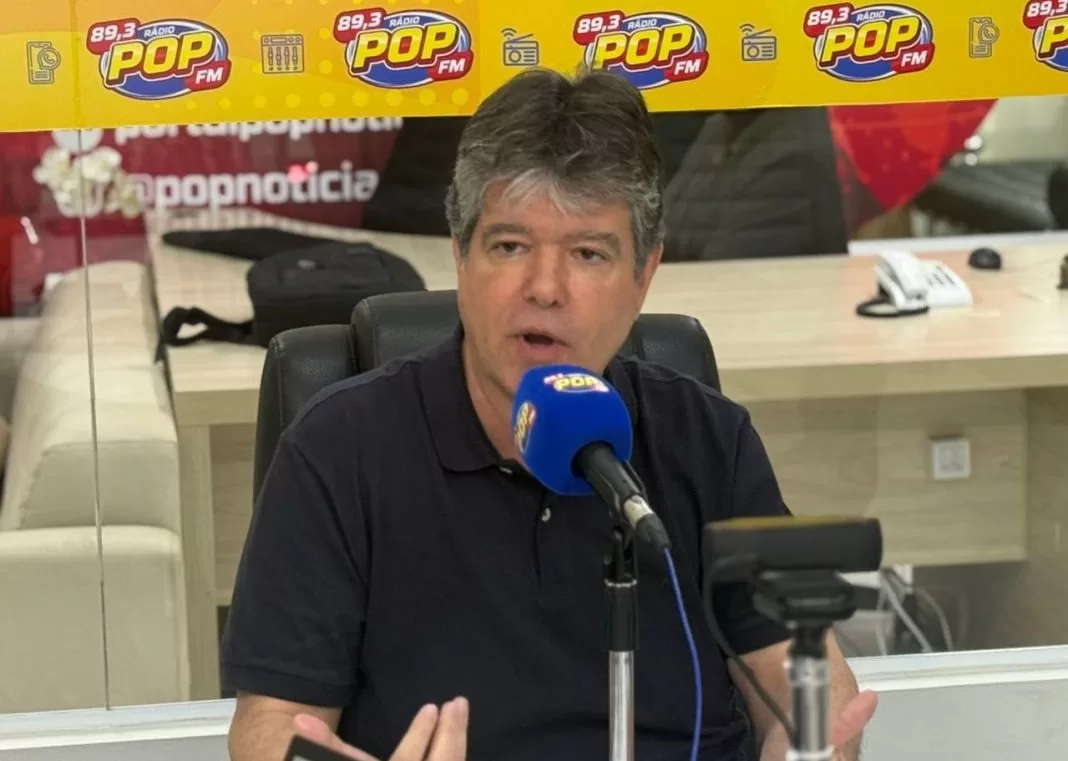 Ruy Carneiro participa de posse de Nabor, se reúne com João e articula alianças