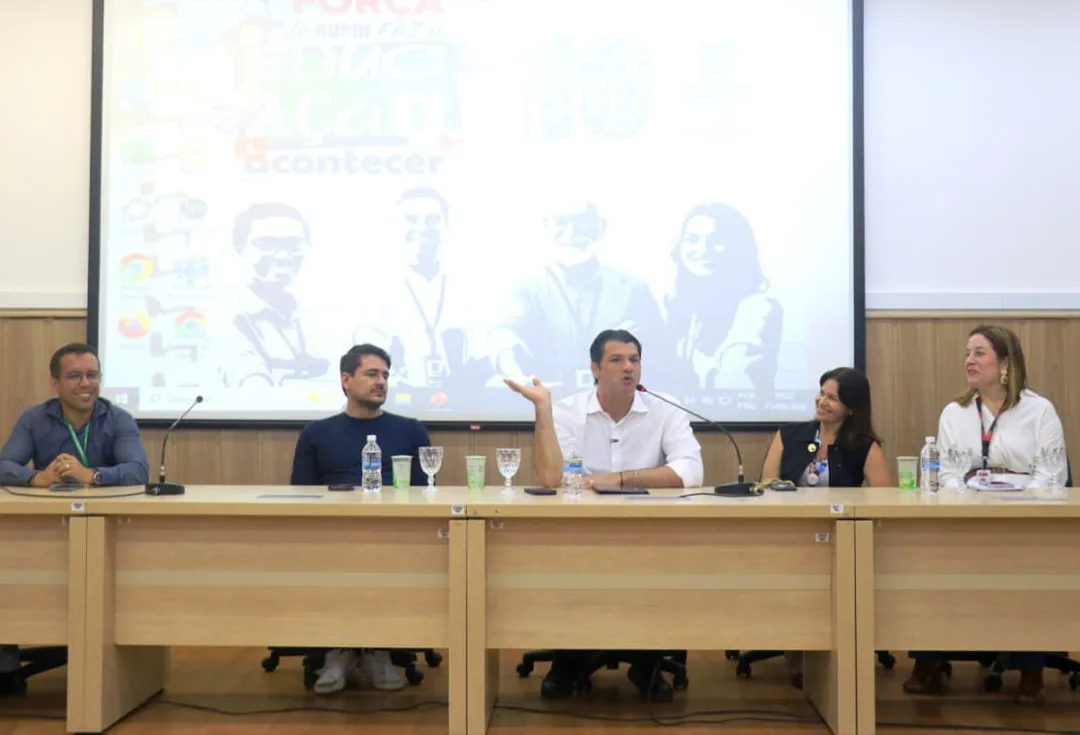 Segurança sanitária: Leo Bezerra abre curso de capacitação para agentes de combate às endemias, destaca trabalho preventivo e pede atendimento humanizado