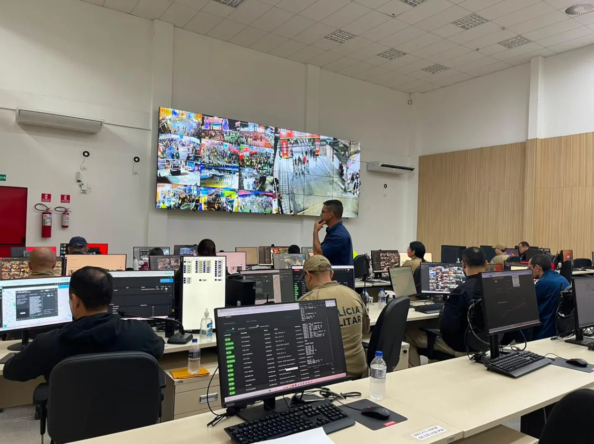 Tecnologias do Centro Integrado de Comando e Controle supera marca de 2025 e auxilia na prisão de 34 pessoas durante o Maior São João do Mundo